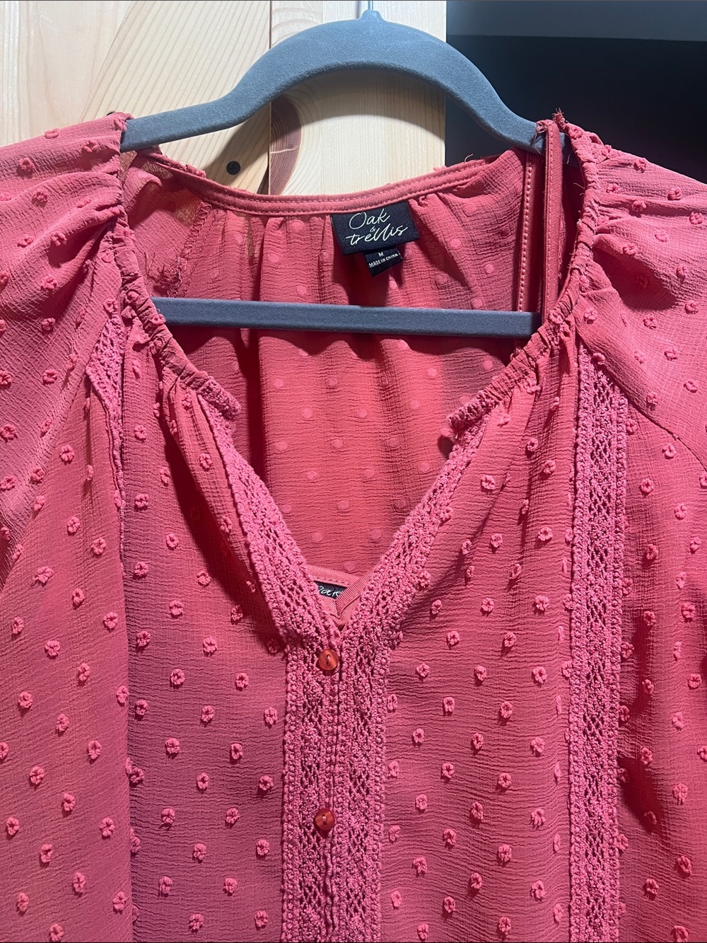 Oak & trellis ladies Pink Swiss Dot Peasant Blouse size medium